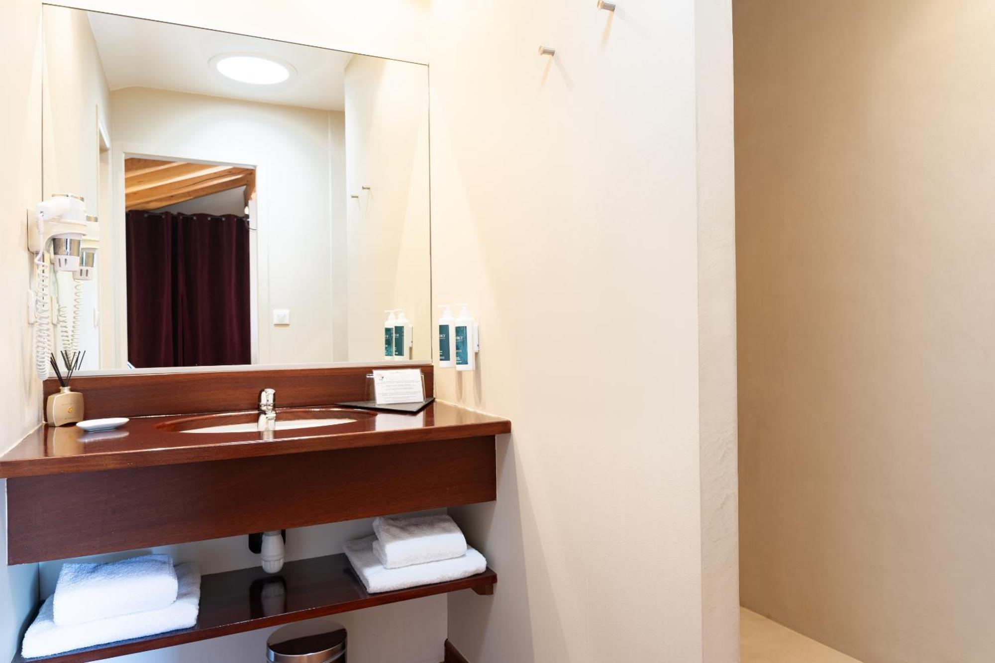 Hotel Restaurant & Spa La Maison Oppoca Ainhoa Phòng bức ảnh